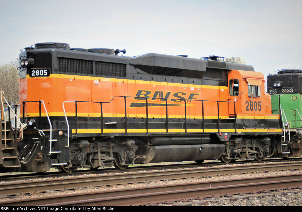 BNSF 2805